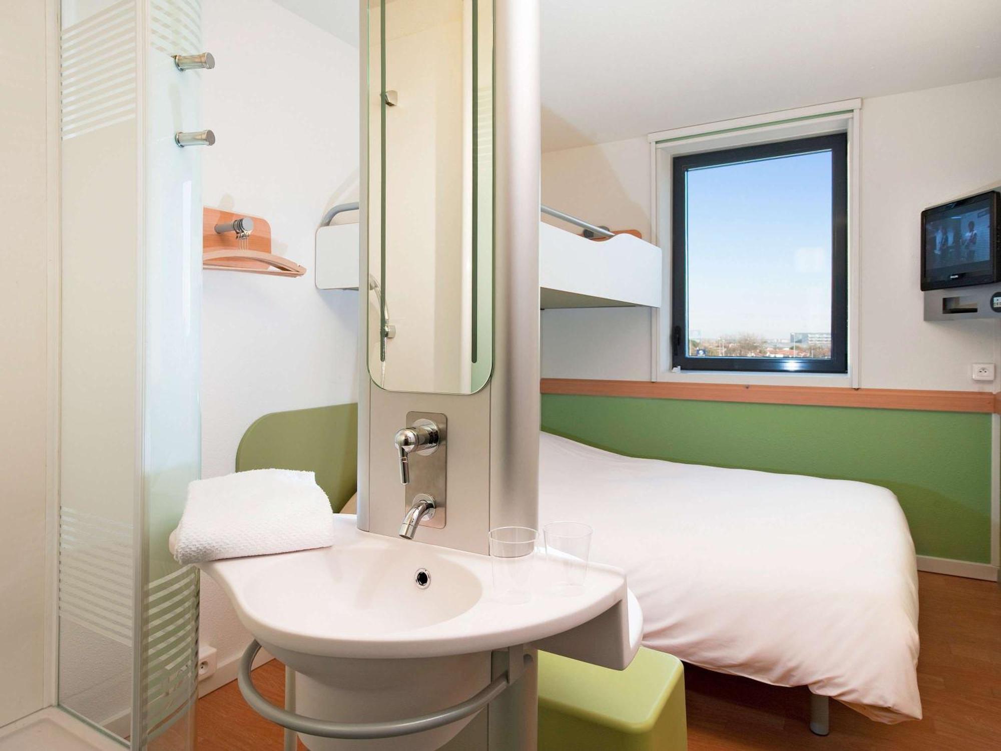 Ibis Budget Toulouse Aeroport Бланьяк Экстерьер фото